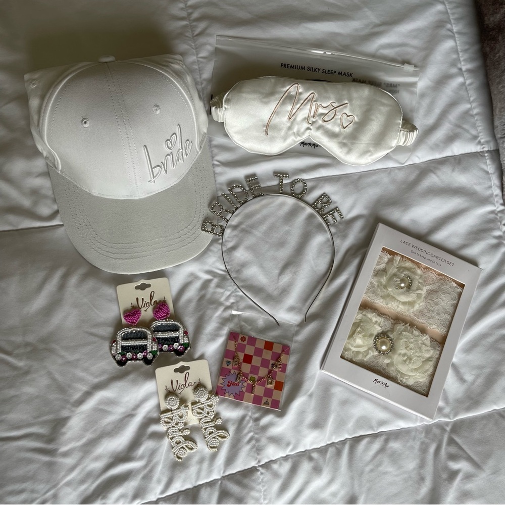 BRIDE TO BE - MRS - BRIDE Accessory box